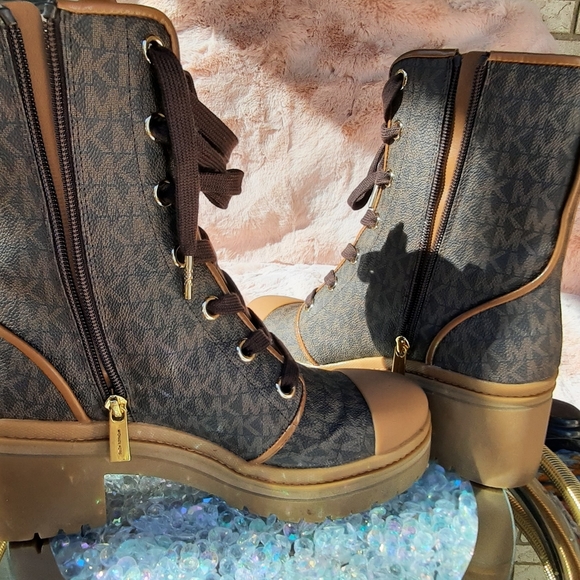 MICHAEL KORS corey logo jacquard combat boots - Picture 4 of 8